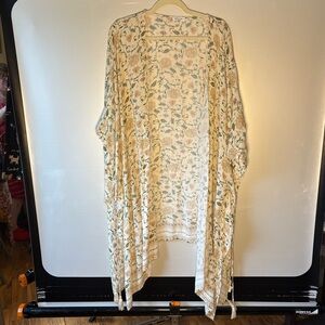 Elegant Floral Kimono Cardigan - Cream and Green